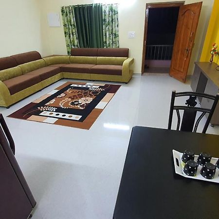 Tirupati Homestay: 2BHK Family Apartments with AC near Alipiri Exterior photo