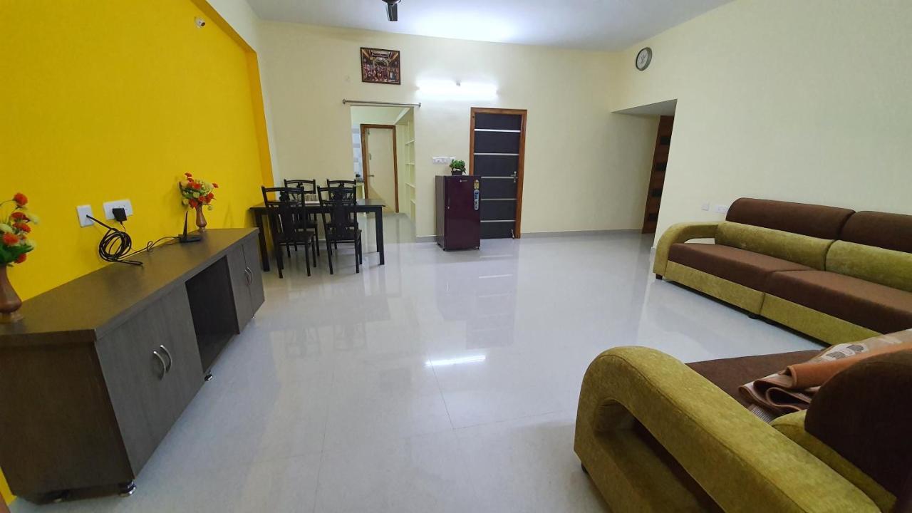 Tirupati Homestay: 2BHK Family Apartments with AC near Alipiri Exterior photo