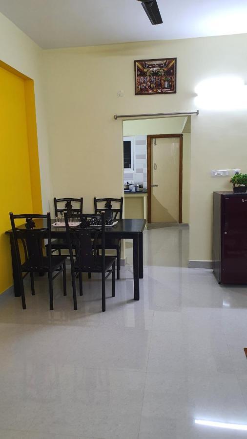 Tirupati Homestay: 2BHK Family Apartments with AC near Alipiri Exterior photo